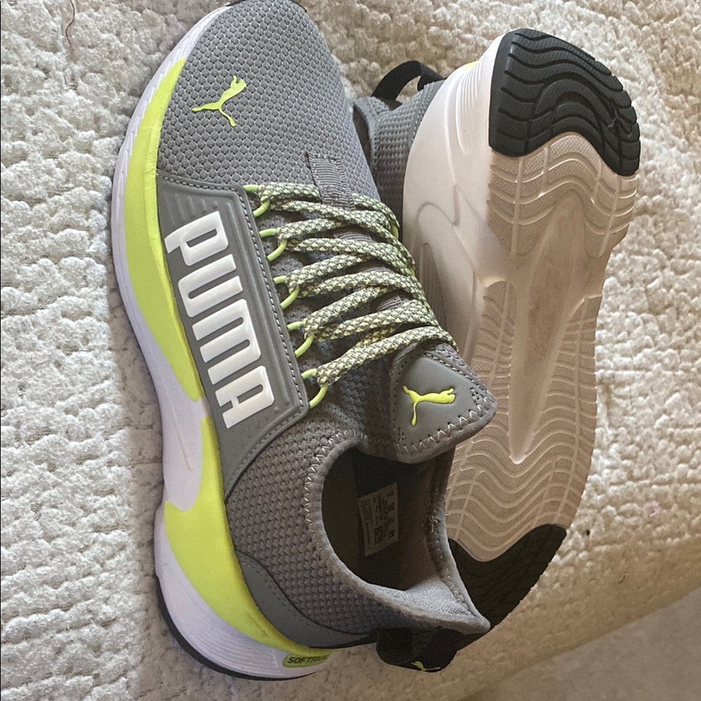 PUMA women’s  Gray and Yellow Running Shoes
